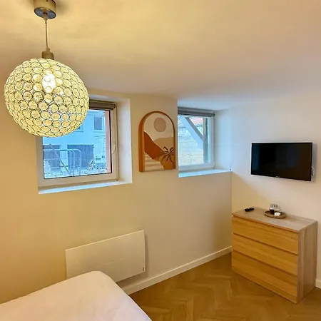La Petite Maison Orange